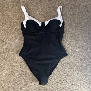 NEW Audrey V-Wire Colorblock One Piece Swimsuit